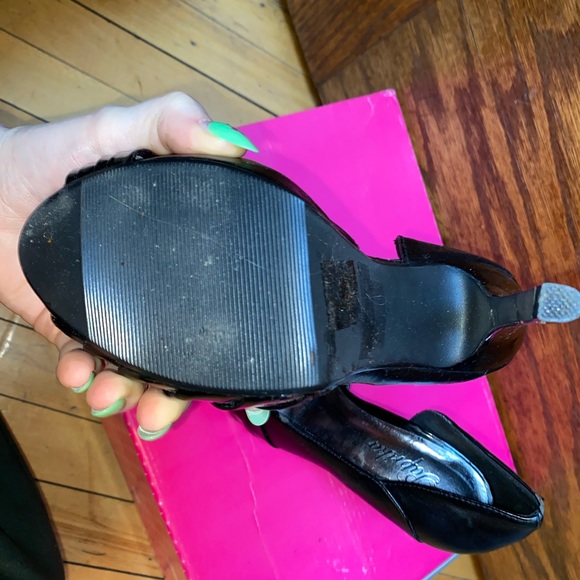 gorgeous up toe pumps - Picture 4 of 5